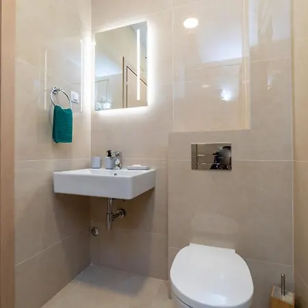 Ana's Mne Apartment