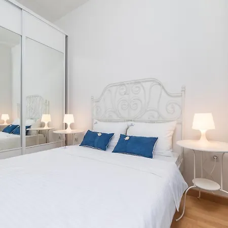 Ana's Mne Apartment *