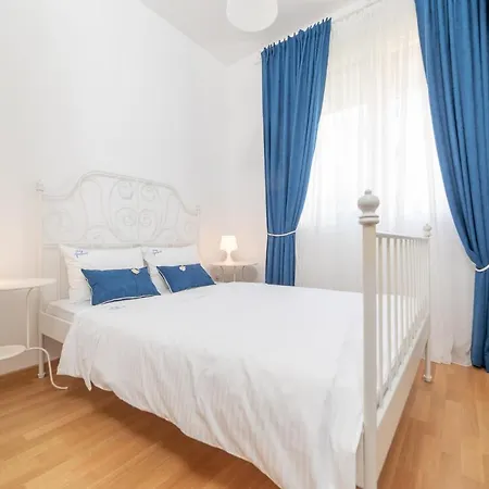 Apartment Ana's Mne Budva