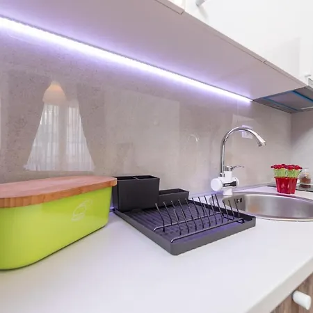 Ana's Mne Apartment *
